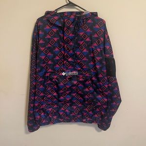 Columbia sports wear light rain coat / windbreaker